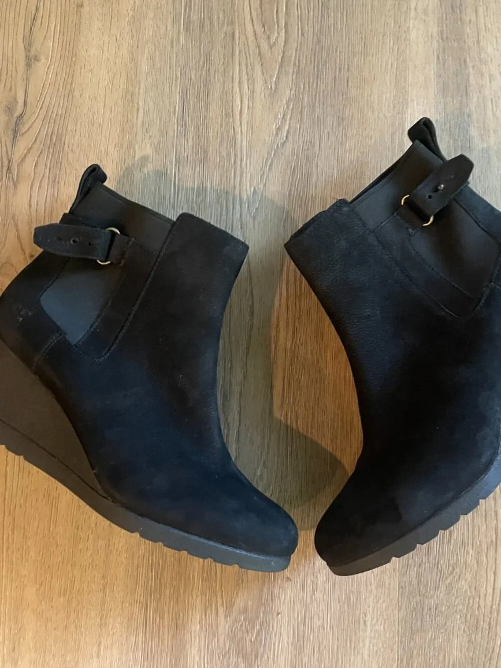 Ugg Women's Black Leather Adjustable Ankle Booties Sherpa Inside Wedge 9